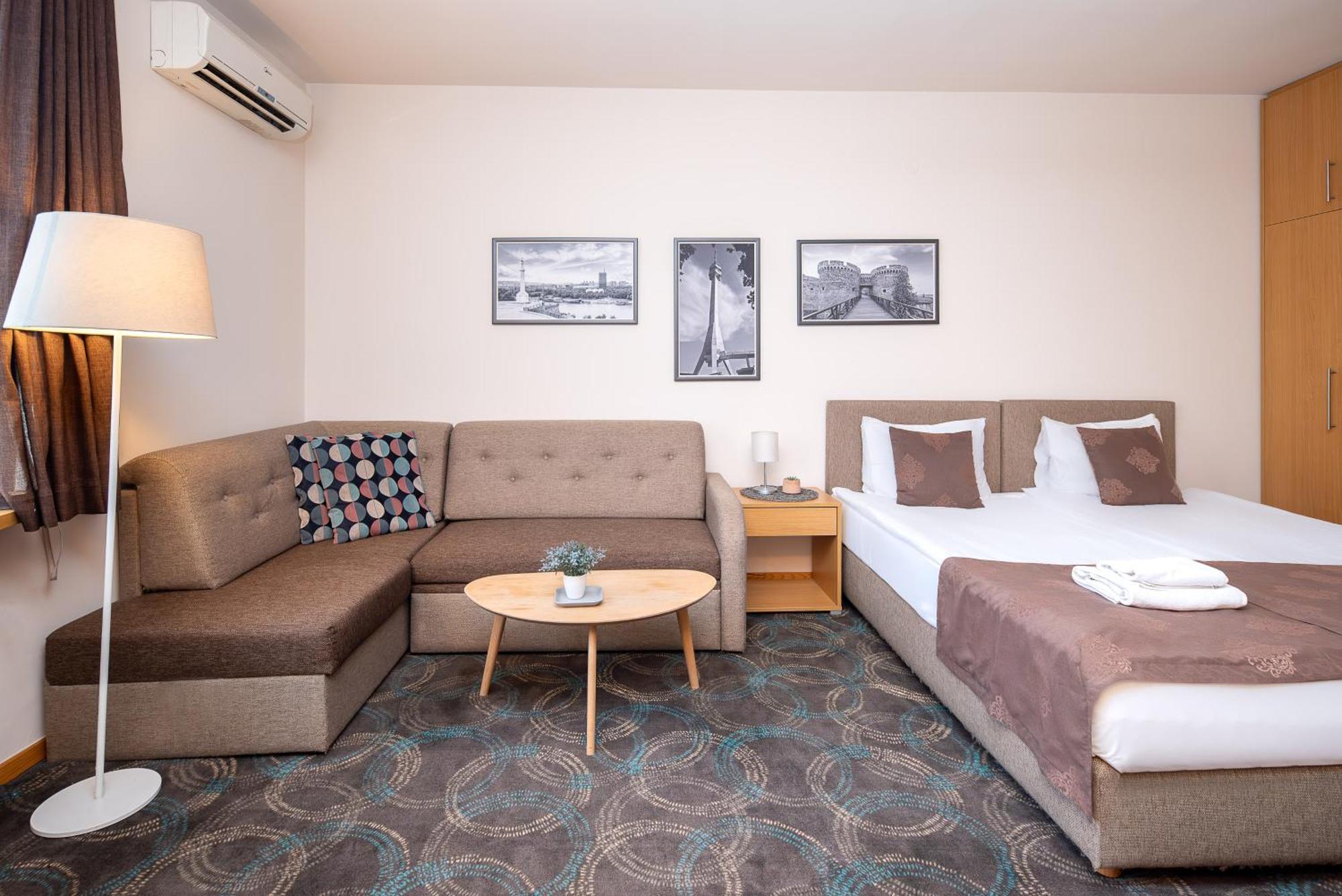 Top Central Apartments Belgrado Buitenkant foto