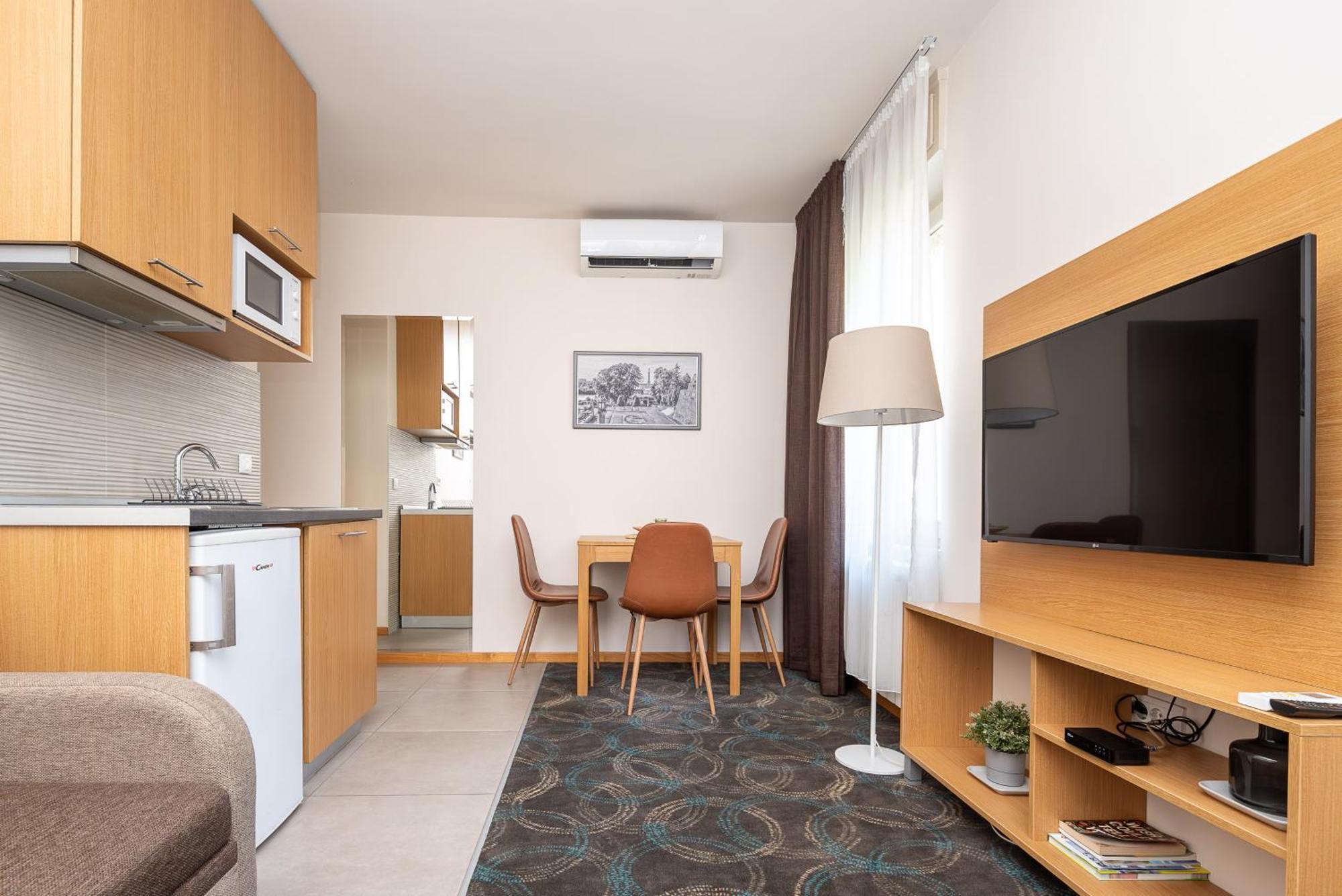 Top Central Apartments Belgrado Buitenkant foto